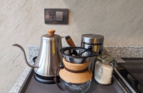 Hipodromo Condesa Apartment | Boutique Condo on Private Street in Condesa | King Bed w/Fast Wifi