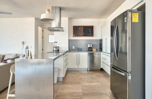 Romantic Zone Apartment | Breathtaking 3BR Condo - Private Pool - Sunsets