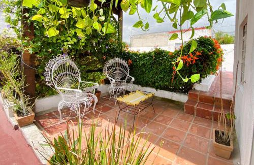 Americana Hostel | Casa Canario Hostel
