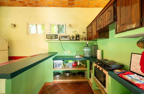 San Francisco Apartment | Casa Happy Sol - Cangrejo: Pool, Surf, & Relax