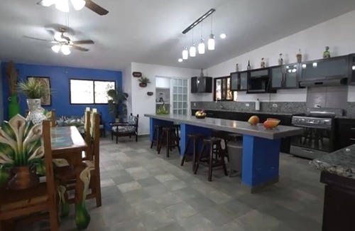 Progreso Municipality House | Casa La Paloma: Beautiful home, with a pool and only 150 meters from the beach!