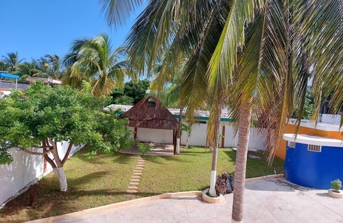 Progreso Municipality House | Casa La Paloma: Beautiful home, with a pool and only 150 meters from the beach!