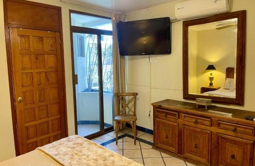 Aguascalientes House | Casa San Miguel