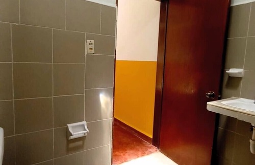 Piste Hostel | Casa zued