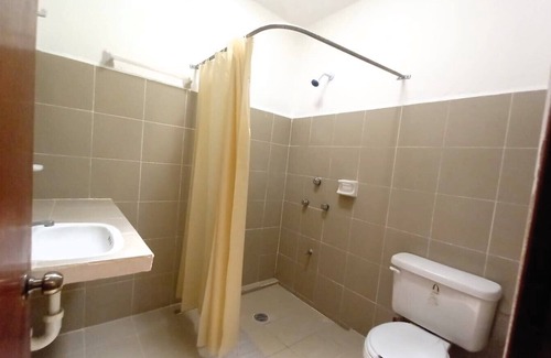 Piste Hostel | Casa zued