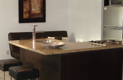 Alta Vista Apartment | Central located luxury studio, steps to all bars & restaurants,