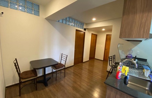 Benito Juarez Apartment | Chicago House