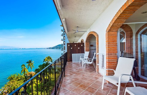 South Shore Hotel Area Condo | Condo ∙ 2 bedrooms ∙ 4 guests