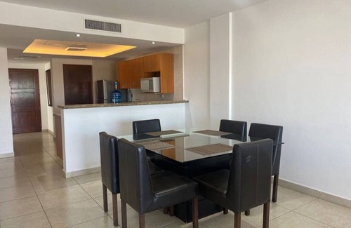Marina Mazatlan Apartment | Costa 5008 a pie marina