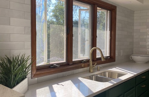 Saunderstown House | Country Beach Hideaway -10 min to Narragansett/Newport and beautiful RI beaches!