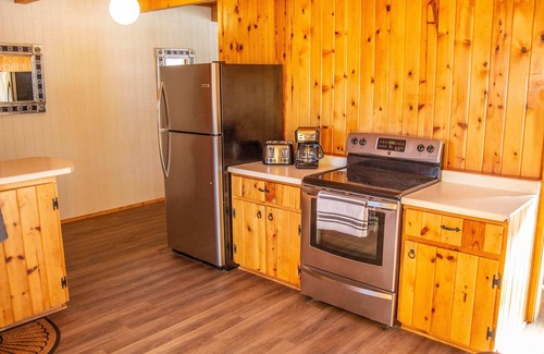 Vadito House | Cozy house at Sipapu Ski Resort with a gorgeous view overlooking the mountain