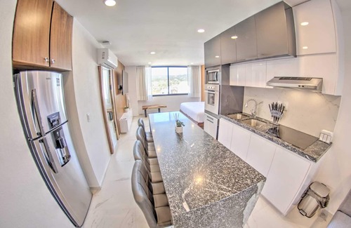 La Cruz de Huanacaxtle Apartment | Cruz 504: Studio w Rooftop Pool, 2 Blocks to Beach
