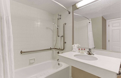 Barrio Hollywood Hotel | Days Inn Tucson City Center