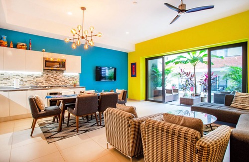 Emiliano Zapata Condo | Dedicated workspace, Pool, Gym | Romantic Zone 2BR