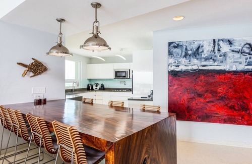 Flamingos Condo | Del Canto PH 10D Luxury & The Best Ocean View!