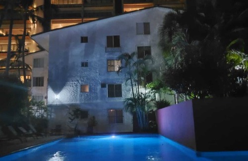 Romantic Zone Apartment | Departamento Céntrico a 2 Cuadras de la Playa, con Seguridad 24 Horas