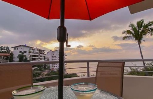 Conchas Chinas Apartment | Departamento en Villa Tres Palmas, Puerto Vallarta