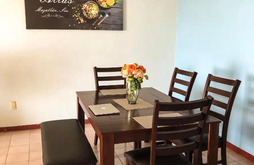 Downtown Mazatlan Apartment | Departamento Vacacional Olas Altas