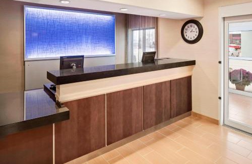 Lima Hotel | Fairfield Inn & Suites Lima
