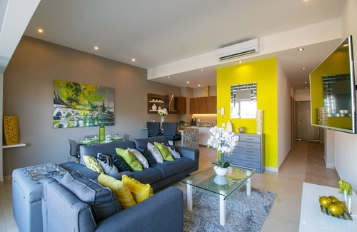 Emiliano Zapata Condo | Featured on HGTV, Mountain Views, Rooftop Pool at Zenith in Old Town
