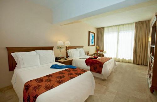 South Hotel Zone Resort | Fiesta Americana Puerto Vallarta All Inclusive & Spa