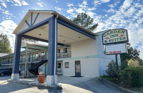 Mount Berry Hotel | Garden Inn & Suites