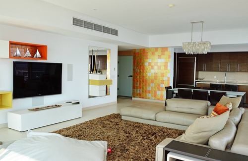 North Hotel Zone Apartment | Gorgeous Beach-Front Apartment with Breathtaking Views of Puerto Vallarta´s Bay