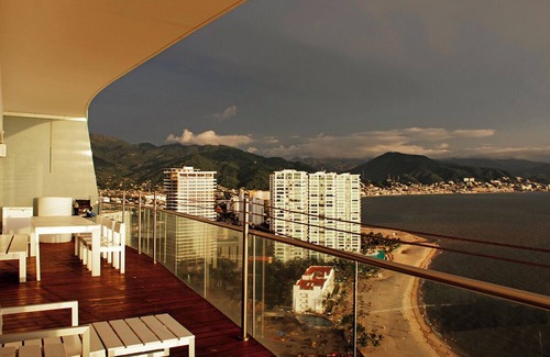 North Hotel Zone Condo | Gorgeous Beach-Front Apartment with Breathtaking Views of Puerto Vallarta's Bay