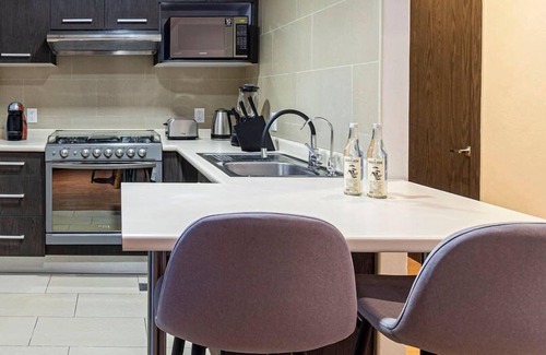 Ampliacion Granada Apartment | Grand Apartment Vive Grand by Kukun
