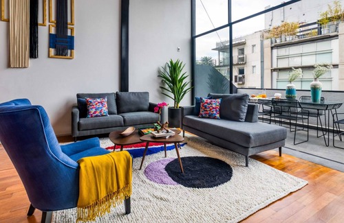 Hipodromo Apartment | Grand Duplex PH | 3BR + Cool Terrace | Heart of Condesa