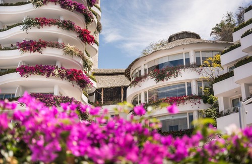 Conchas Chinas Apartment | Grand Miramar All Luxury Suites & Residences