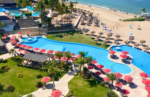 Colonia 5 de Diciembre Condo | GRAND VENETIAN, OCEAN FRONT CONDO