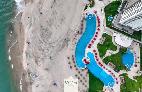 South Hotel Zone Apartment | Grand Venetian, Ocean front condo By Valléra Homes