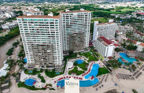 South Hotel Zone Apartment | Grand Venetian, Ocean front condo By Valléra Homes