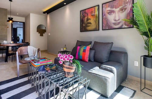 Colonia Cuauhtemoc Apartment | Great 2BR Apt with a Pvt Balcony | Gym+Rooftop+Grill