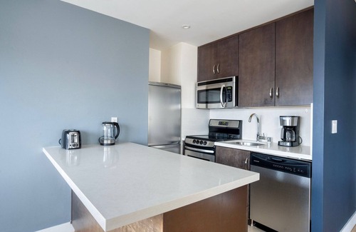 Lower Nob Hill Apartment | Hip Nob Hill 1BR w/Balcony & views, near Union Sq. by Blueground