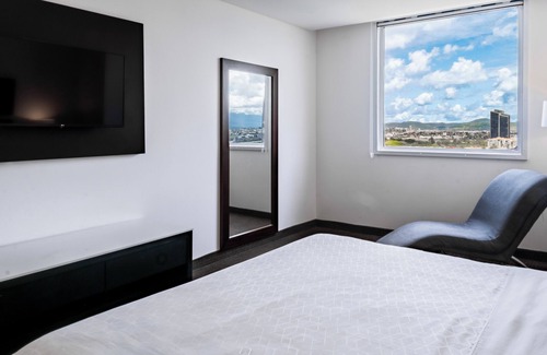 Angelopolis Hotel | Holiday Inn Express Hotel & Suites Puebla Angelopolis by IHG