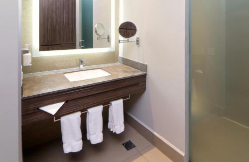 San Pedro Garza Garcia Hotel | Holiday Inn Express & Suites Monterrey Valle by IHG