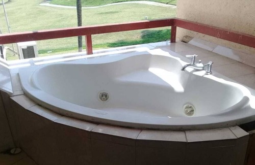 Peninsulas de Santiago Condo | hot tub, 5 pools, gym , fraccionamiento privado, club de playa