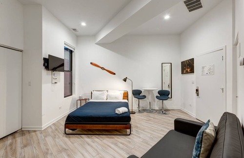 River West Hotel | Hotel ∙ 2 guests
