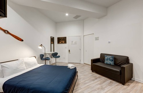 River West Hotel | Hotel ∙ 2 guests