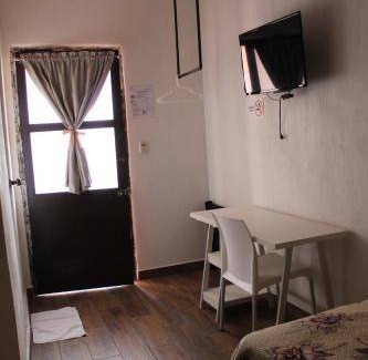 Yuriria Hotel | Hotel ∙ 4 guests
