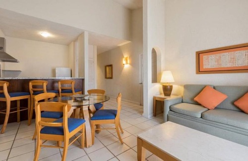 Campo de Golf Fonatur Hotel | Hotel ∙ Stunning 1BR Junior Suite Steps to Punta Sur Golf Course