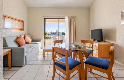 Campo de Golf Fonatur Hotel | Hotel ∙ Stunning 1BR Junior Suite Steps to Punta Sur Golf Course