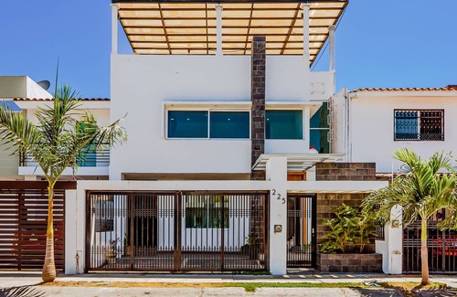 Fluvial Vallarta House | House ∙ 4 bedrooms ∙ 14 guests