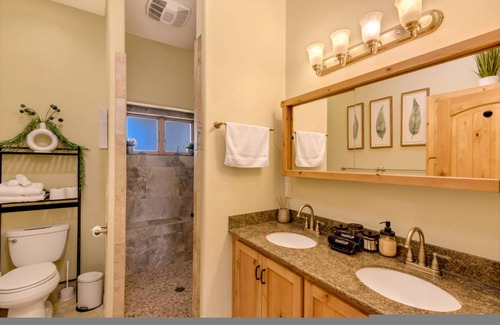Tucson House | House ∙ 4 bedrooms ∙ 14 guests