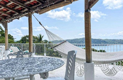Pichilingue House | House ∙ 5 bedrooms ∙ 15 guests