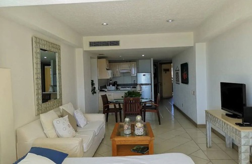 Marina Vallarta Apartment | Increíble Depa, Frente al Mar, BVG Marina Vallarta