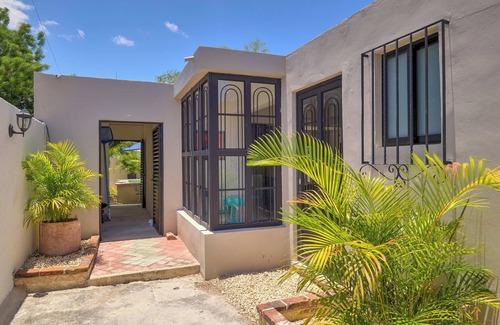 Centro House | La Casa Del Rincon, with Pool. Perfect for Adventurers or Business Travelers!