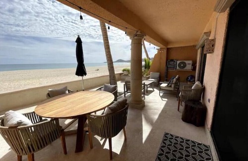 Zona Hotelera Condo | La Jolla Beach Paradise D104